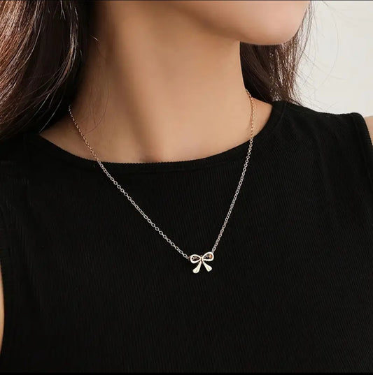 Bow Pendant Necklace